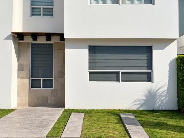 Casa en renta en Lomas de Angelópolis, San Andrés Cholula, Puebla