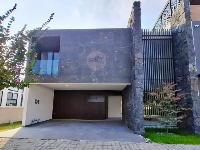 Casa en renta en Lomas de Angelópolis, San Andrés Cholula, Puebla
