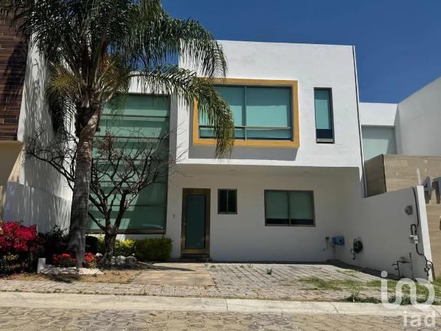 Casa en Renta en Lomas de Angelópolis, San Andrés Cholula, Puebla