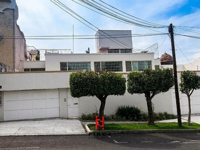 CASA EN RENTA EN LOMAS DE CHAPULTEPEC
