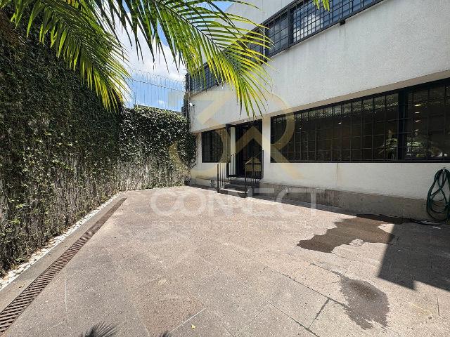 Casa en Renta en Lomas de Chapultepec 3R/3.5B/2E Excelente ubicación 230m2