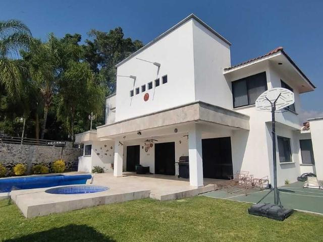 casa en renta en lomas de cocoyoc