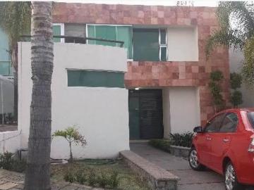 Villa de Cos, Zacatecas - Jardín, Estacionamiento