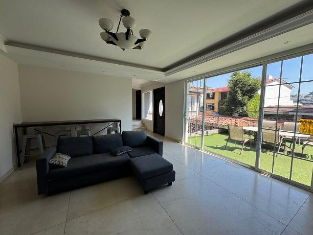 CASA EN RENTA EN LOMAS DE TECAMACHALCO