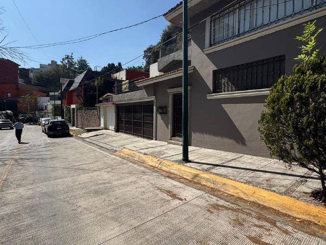 CASA EN RENTA EN LOMAS DE TECAMACHALCO