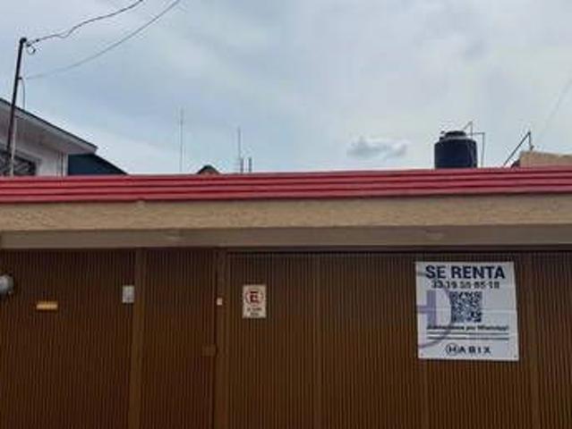 Casa En Renta En Lomas De Tlaquepaque