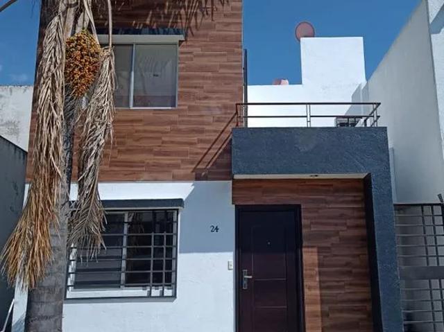 Casa en Renta en Lomas del Valle, Puebla, Puebla