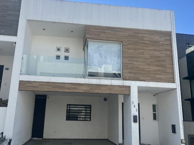 Casa en Renta en Lomas del Vergel