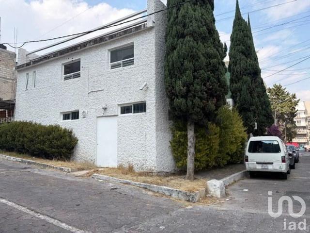 Casa en Renta en Lomas del Chamizal, Cuajimalpa de Morelos, Ciudad de México