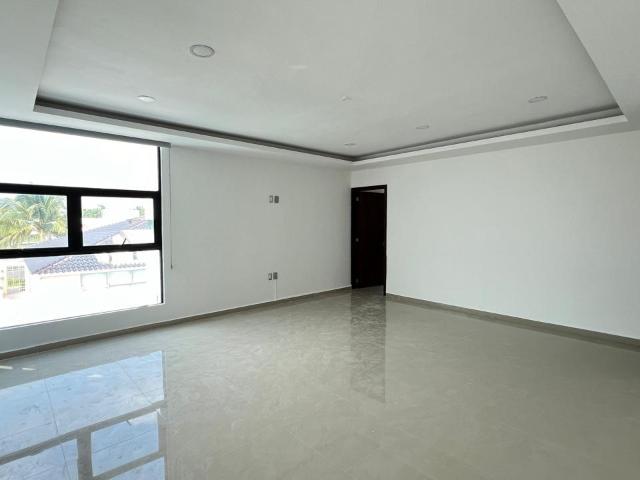 Casa en RENTA en LOMAS DIAMANTE