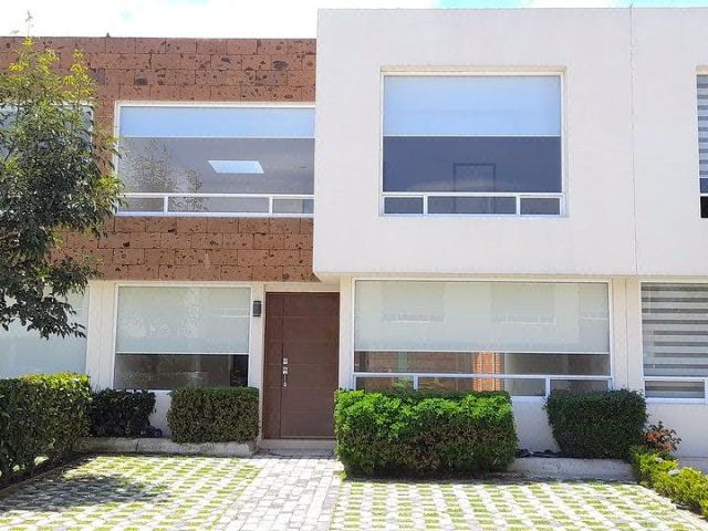 Casa en Renta en Lomas Virreyes Calimaya modelo Castilla