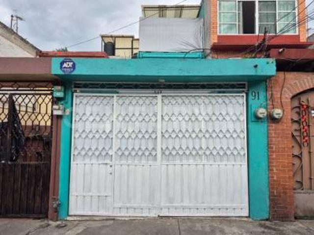 Casa en Renta en Los Reyes Ixtacala, Tlalnepantla, Edomex