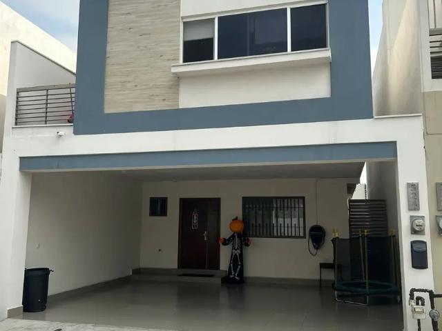 Casa en Renta en Puerta de Hierro