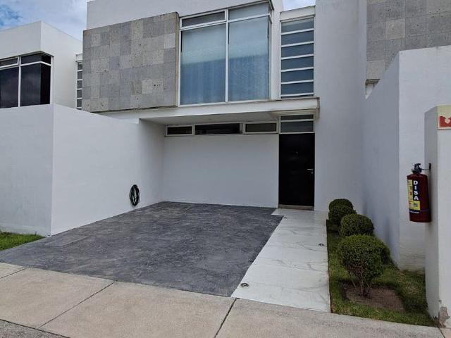 CASA EN RENTA EN PUERTA GRANDE