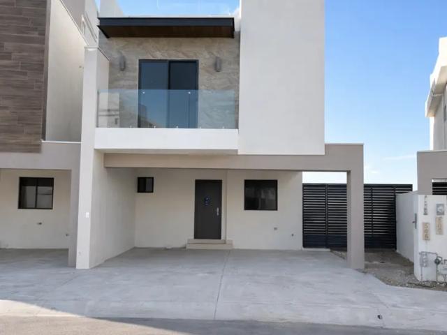 Casa en renta en Puerta Jardín, Apodaca, cerca del Aeropuerto Mariano Escobedo