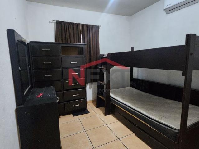 CASA EN RENTA EN PUERTA REAL RESIDENCIAL