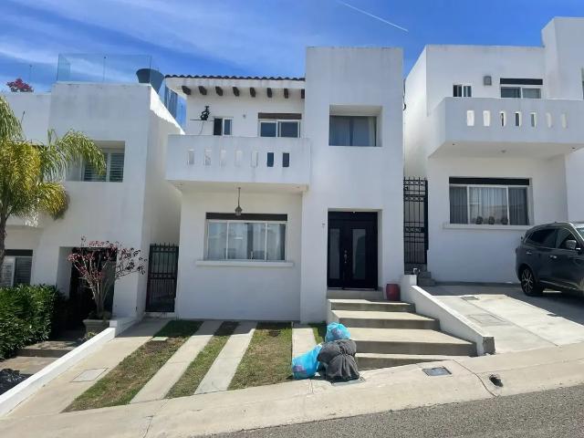 CASA EN RENTA EN PUESTA DEL SOL, PLAYAS DE TIJUANA