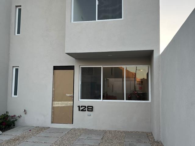Casa en Renta en Punta Misión La Joya, Querétaro Bien ubicada y Moderna