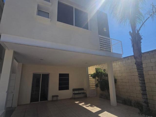 Casa en renta en Punta Santa Monica
