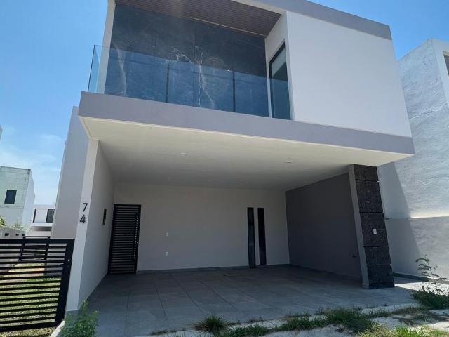 Casa en Renta en Punta Tibur?n Laguna IV con Alberca Privada | Veracruz
