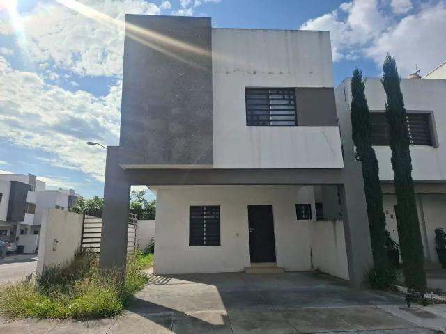 Casa en renta en Palmas Diamante, San Nicolás de los Garza, Nuevo León