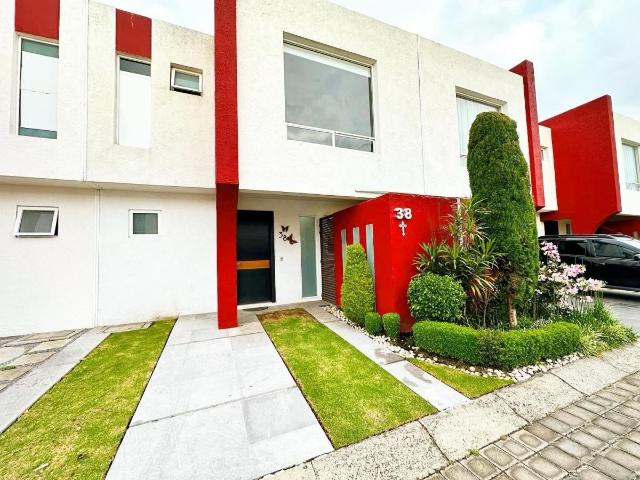 Casa en renta en Paseos del Valle, Toluca, México