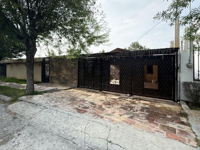 Casa en RENTA en Parques de la Cañada