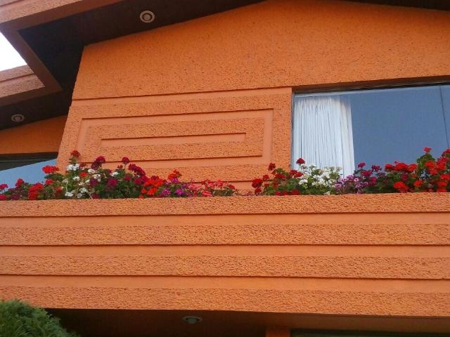 Casa en Renta en Parques de la Herradura, calle cerrada con vigilancia