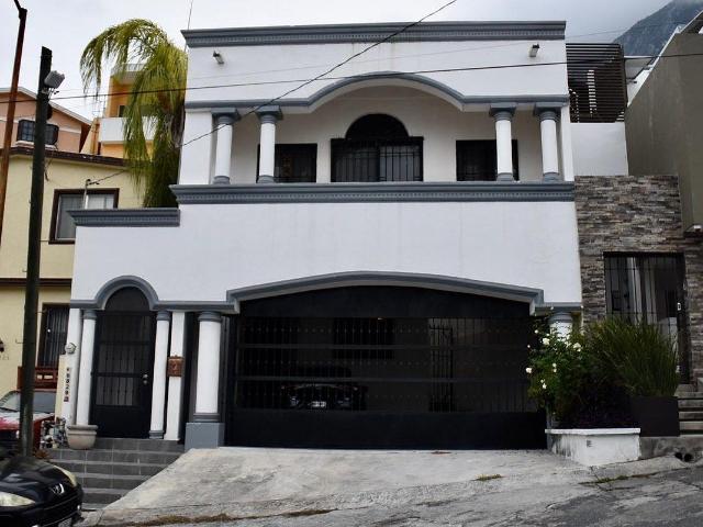 Casa en renta en Pedregal de la Silla