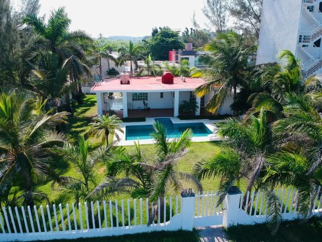 CASA EN RENTA Playa Chachalacas, Ver