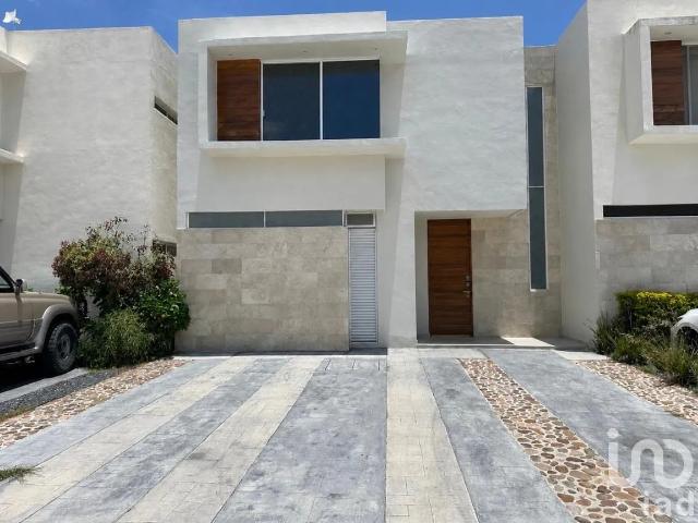 Casa en Renta en Porta Vitta Residencial, Jesús María, Aguascalientes
