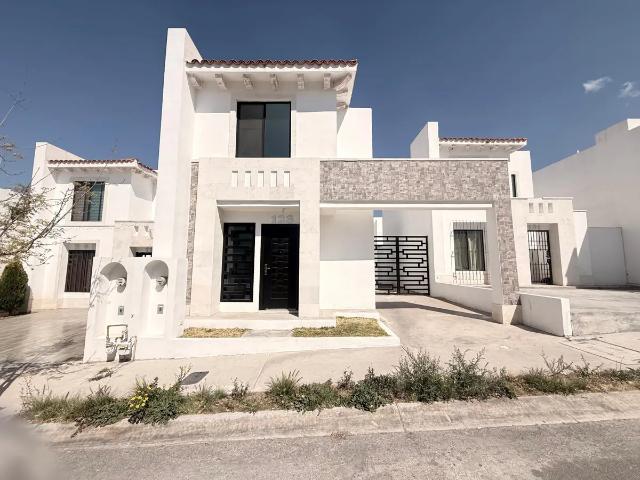 CASA EN RENTA BOSQUES DE LAS LOMAS AL SUR DE SALTILLO, COAH