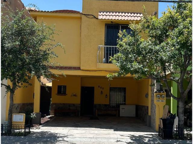 Casa en Renta en Portal del Pedregal, Saltillo: Amplia y Bien Ubicada