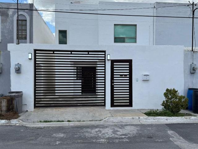 Casa en Renta en Privada Colinas del Pedregal, en Reynosa, Tamps
