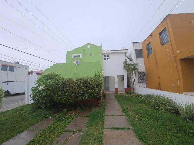 CASA EN RENTA EN PRIVADA CON SEGURIDAD 3 RECAMARAS