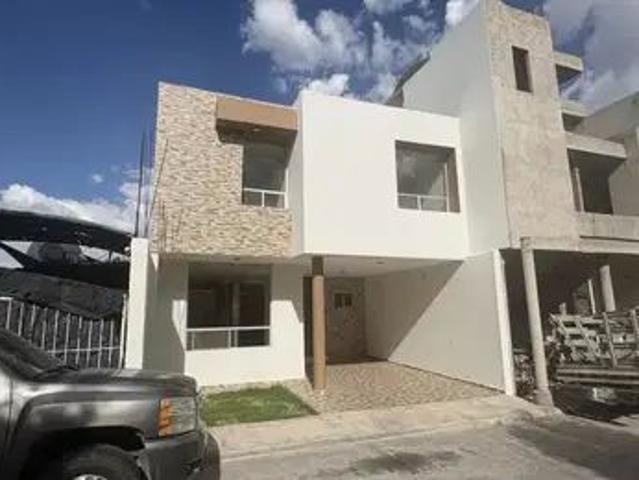 Casa En Renta En Privada Cerca A La Sep