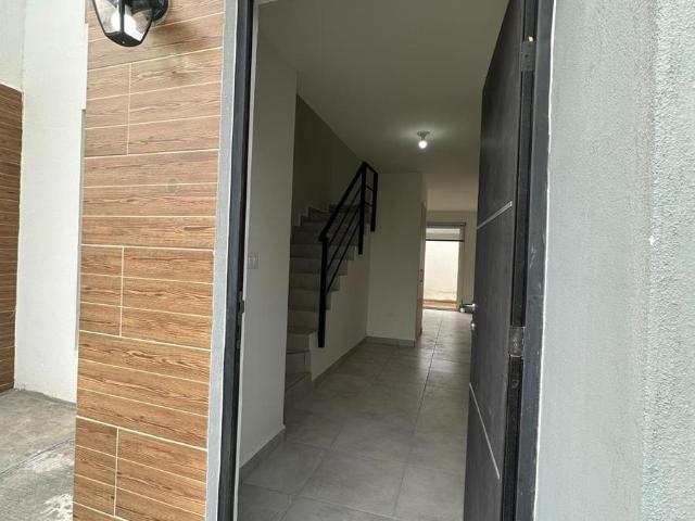 Casa en renta, en privada Ankera, Pozos