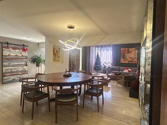 CASA EN RENTA EN PRIVADA EN JURICA CON REC EN PB