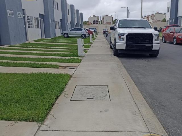 Casa en renta en Privada Lacand?n, Canc?n ? En privada con alberca