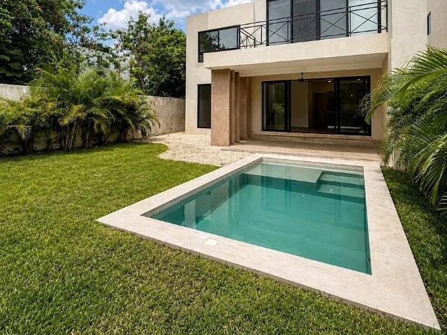 Hermosa Residencia en Renta en Privada Residencial Nortem?rida