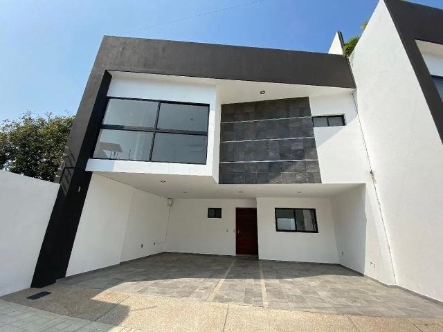Casa en RENTA en Privada Villa Maria