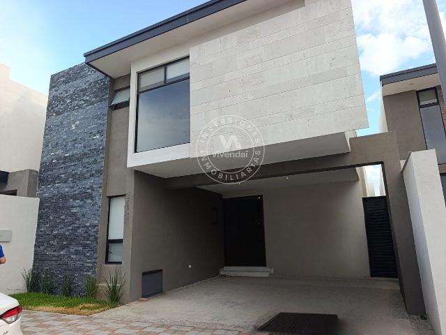 Casa en renta en Privanzas Acacia