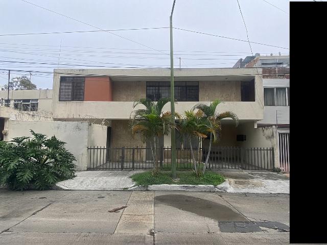 Casa en Renta en Providencia, con uso de suelo