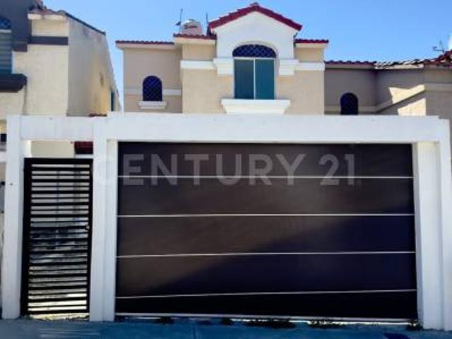 CASA EN RENTA EN QUINTA VERSALLES TIJUANA BAJA CALIFORNIA