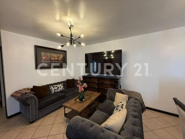 Casa en renta en Quintas Real, Cuauhtémoc | AMUEBLADA