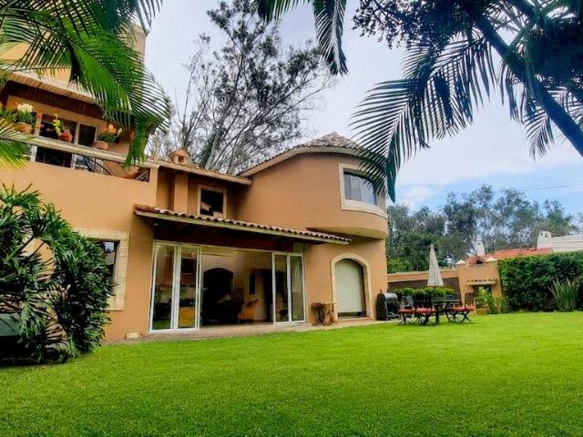 Casa en renta en Rancho Cortes, Cuenavaca, uso habitacional o comercial