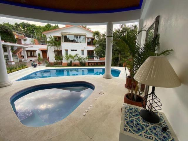 Casa en renta en Rancho Cortes, Cuernavaca, Morelos