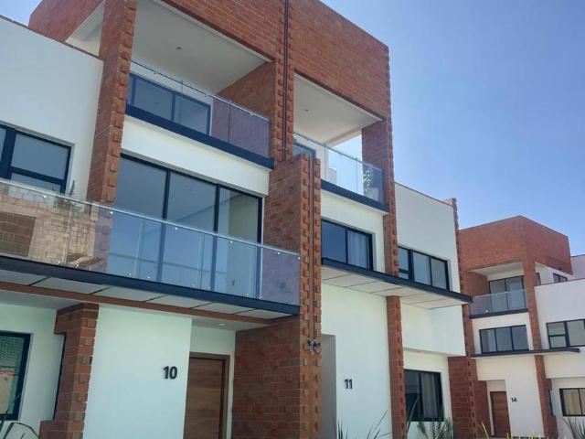 CASA EN RENTA EN REAL DE ACACIAS METEPEC