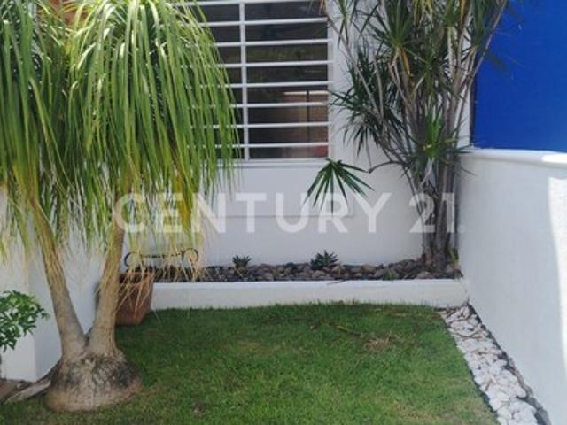 CASA EN RENTA EN REAL HACIENDA EN VILLA DE ALVAREZ