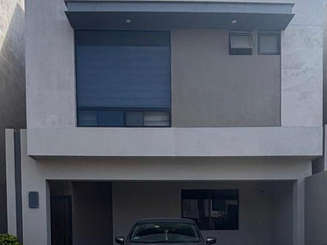CASA EN RENTA EN RESERVA CUMBRES PRIVADA SOLE